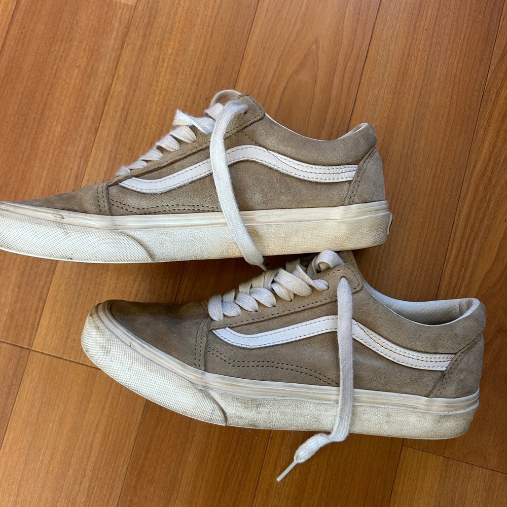 Vans Women’s Tan Sneakers